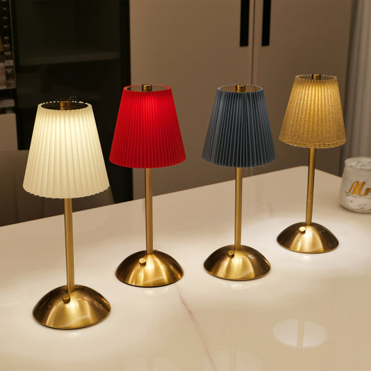 מנורת פליסה נורדית נטענת — נגיעה אחת וכל החדר רגוע