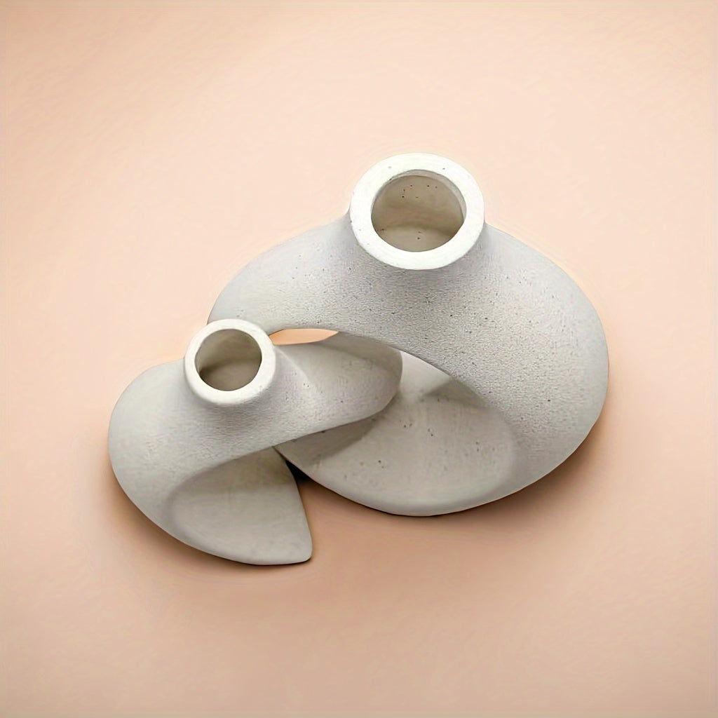 אגרטל קרמי אבסטרקטי – מינימליזם חם שמרכך את החלל