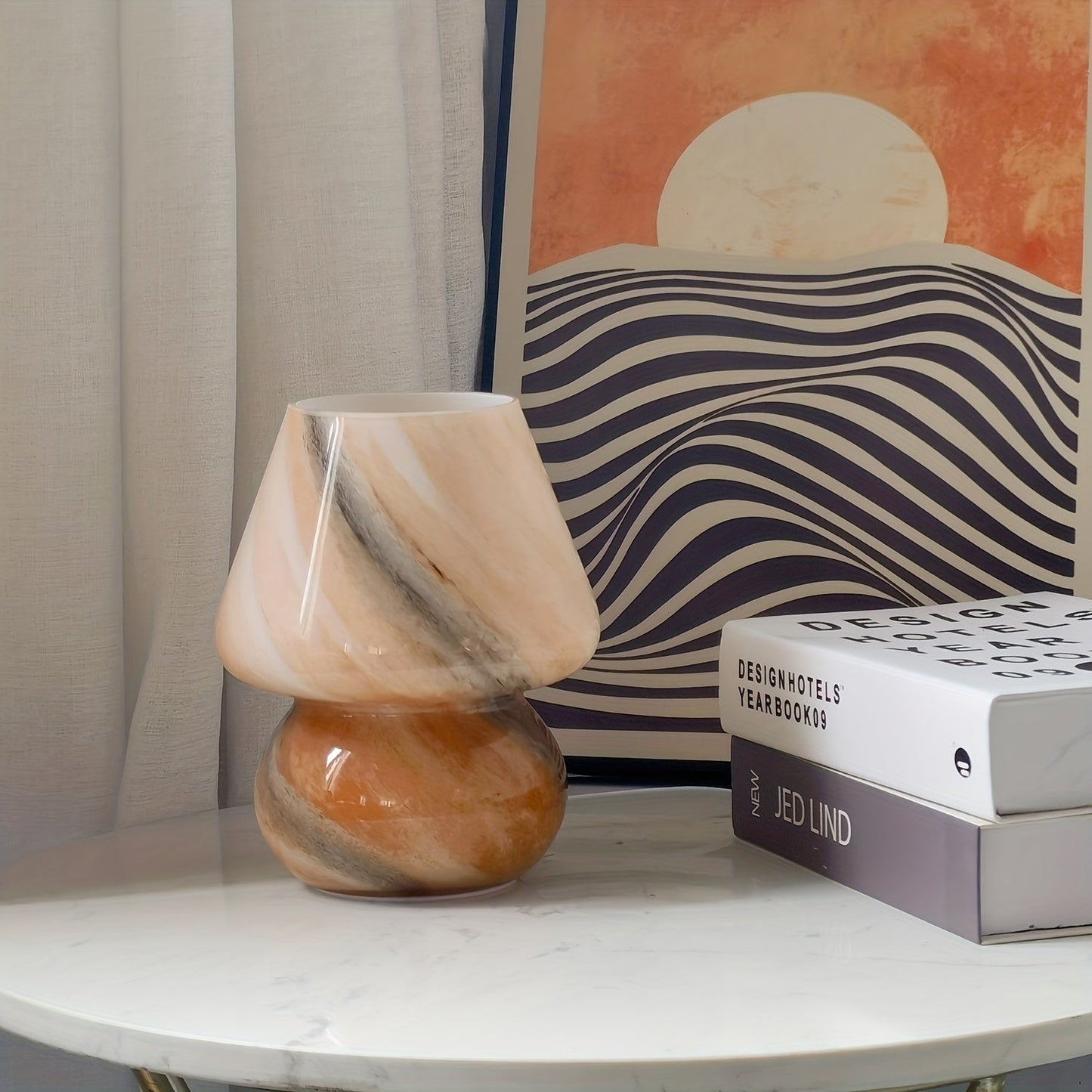 מנורת פטריה מזכוכית — תאורת לילה רכה לשידה ולסלון