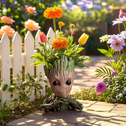 מחזיק עטים/עציץ דקורטיבי “Groot” — החבר החדש של השולחן